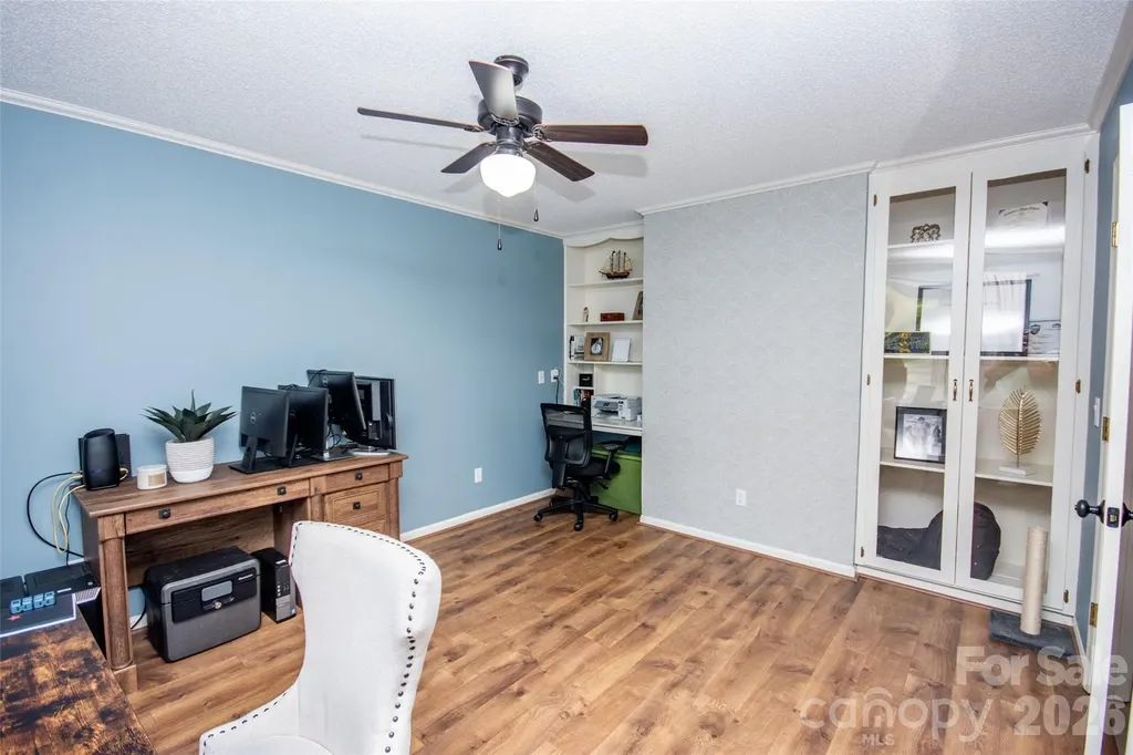 2193 Hawthorne Lane Wilkesboro NC 28697