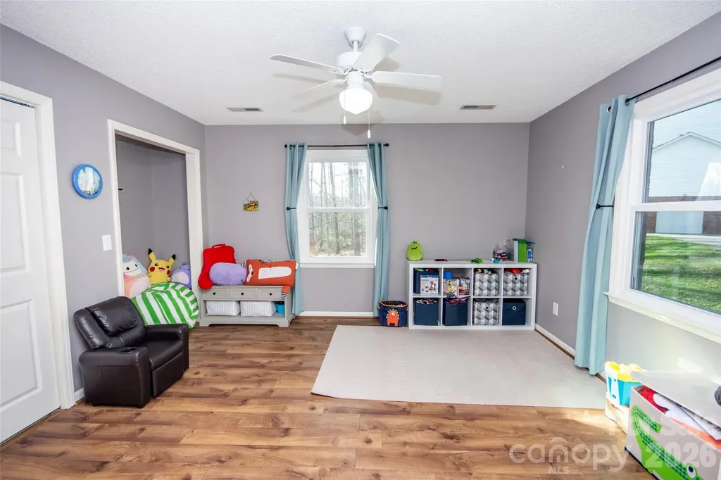 2193 Hawthorne Lane Wilkesboro NC 28697