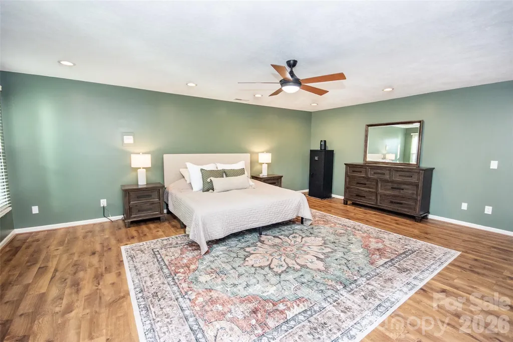 2193 Hawthorne Lane Wilkesboro NC 28697