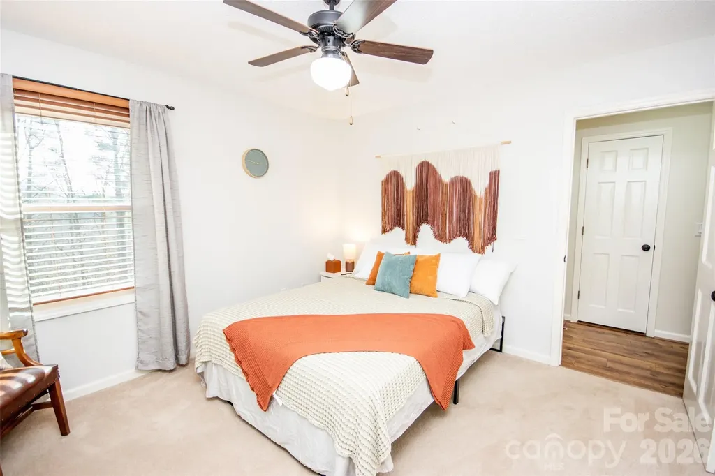 2193 Hawthorne Lane Wilkesboro NC 28697