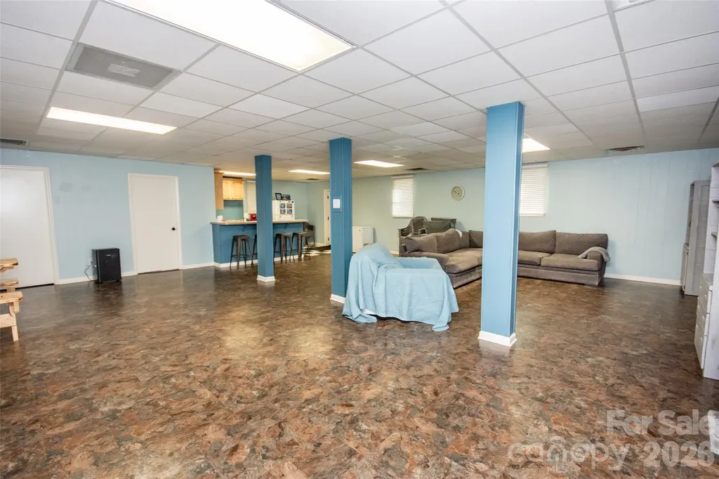 2193 Hawthorne Lane Wilkesboro NC 28697