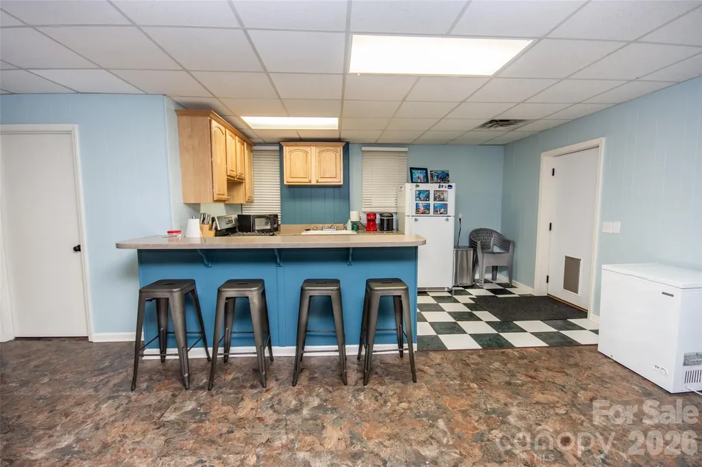 2193 Hawthorne Lane Wilkesboro NC 28697