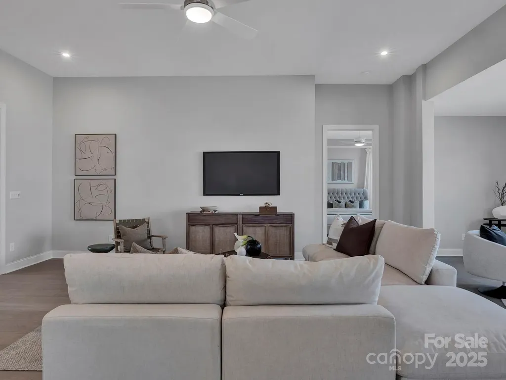 4225 Honey Locust Drive Charlotte NC 28215