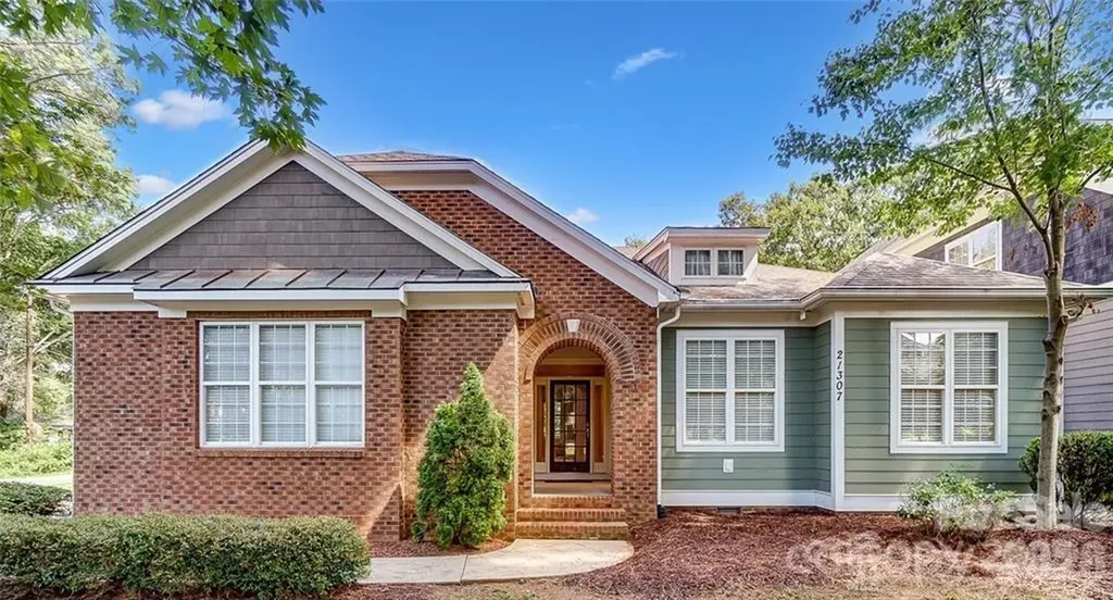 21307 Island Forest Drive Cornelius NC 28031