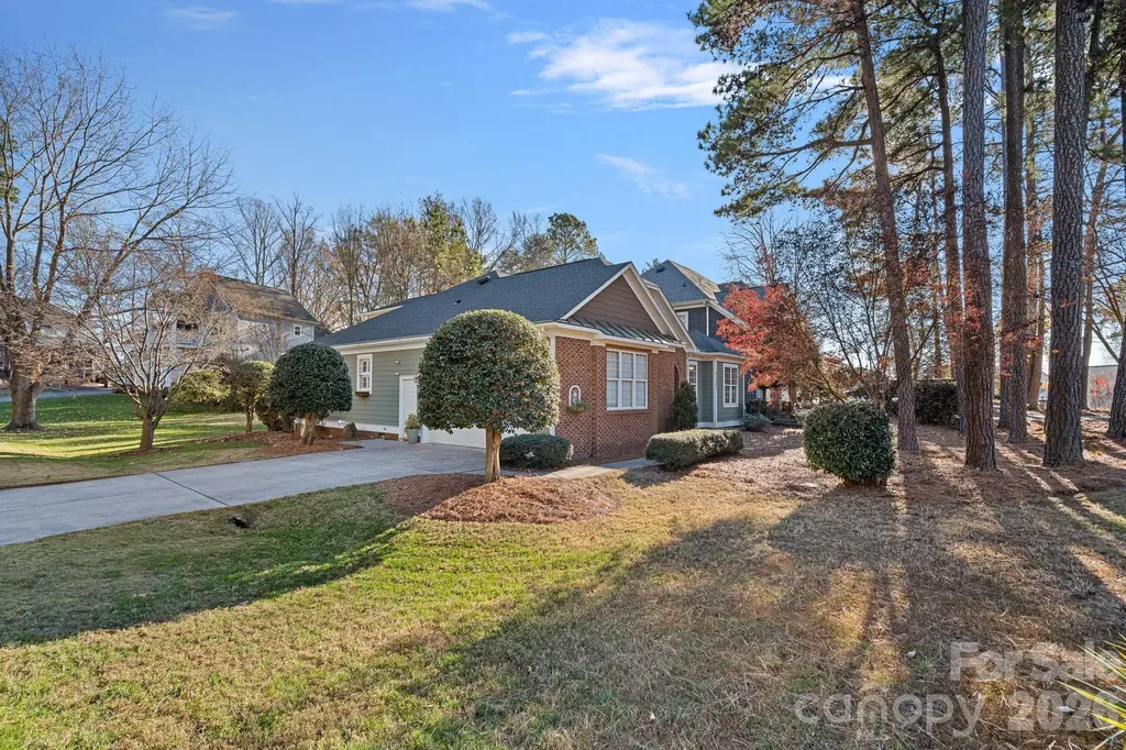 21307 Island Forest Drive Cornelius NC 28031