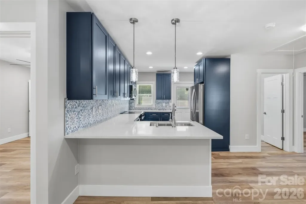 2414 Dickens Avenue Charlotte NC 28208