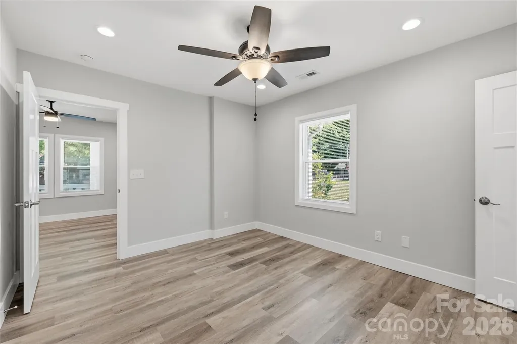 2414 Dickens Avenue Charlotte NC 28208