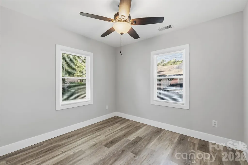 2414 Dickens Avenue Charlotte NC 28208