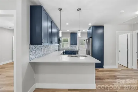 2414 Dickens Avenue Charlotte NC 28208