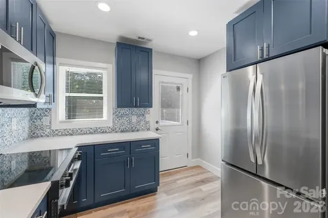 2414 Dickens Avenue Charlotte NC 28208
