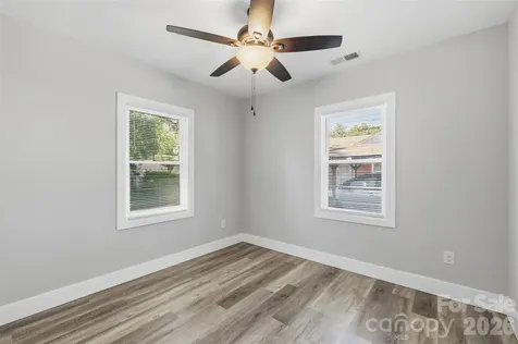 2414 Dickens Avenue Charlotte NC 28208