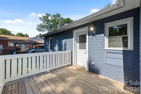 2414 Dickens Avenue Charlotte NC 28208