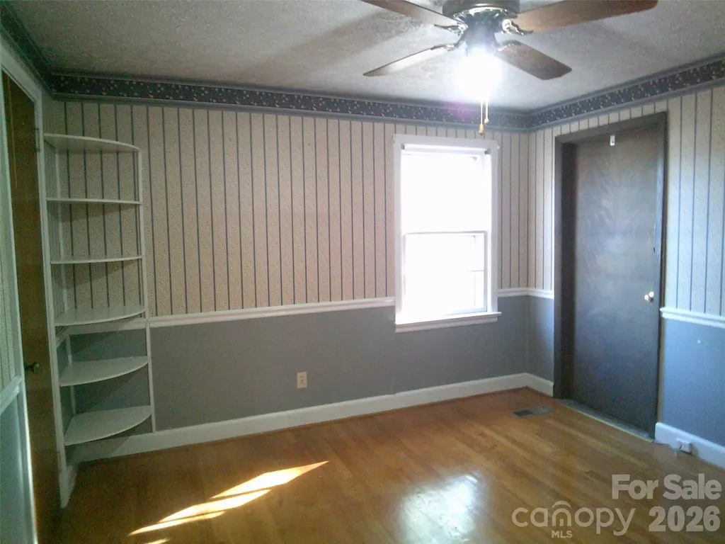 1303 W Dixon Boulevard Shelby NC 28152