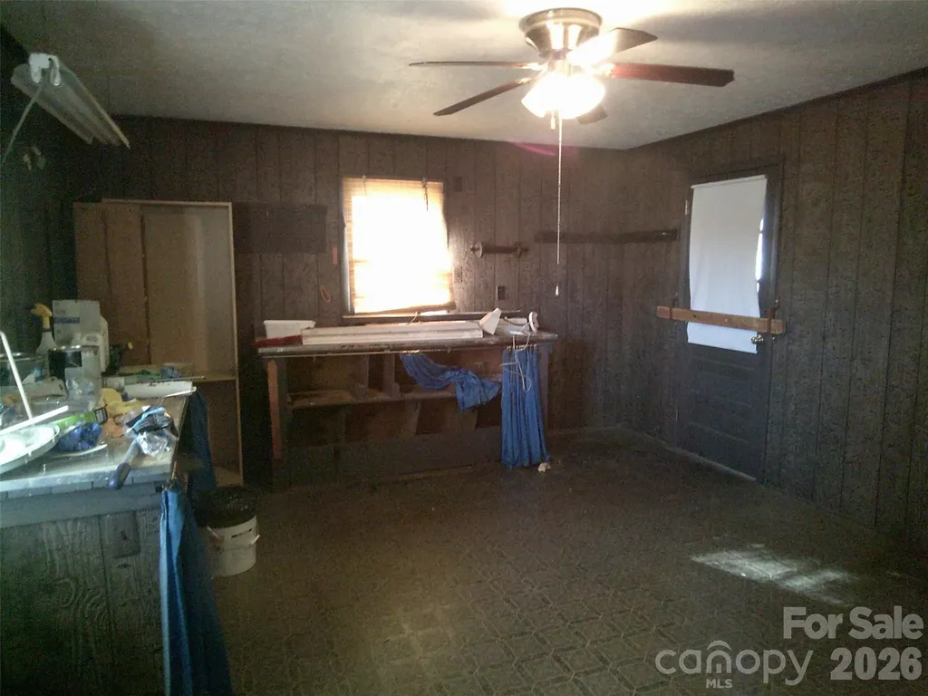 1303 W Dixon Boulevard Shelby NC 28152