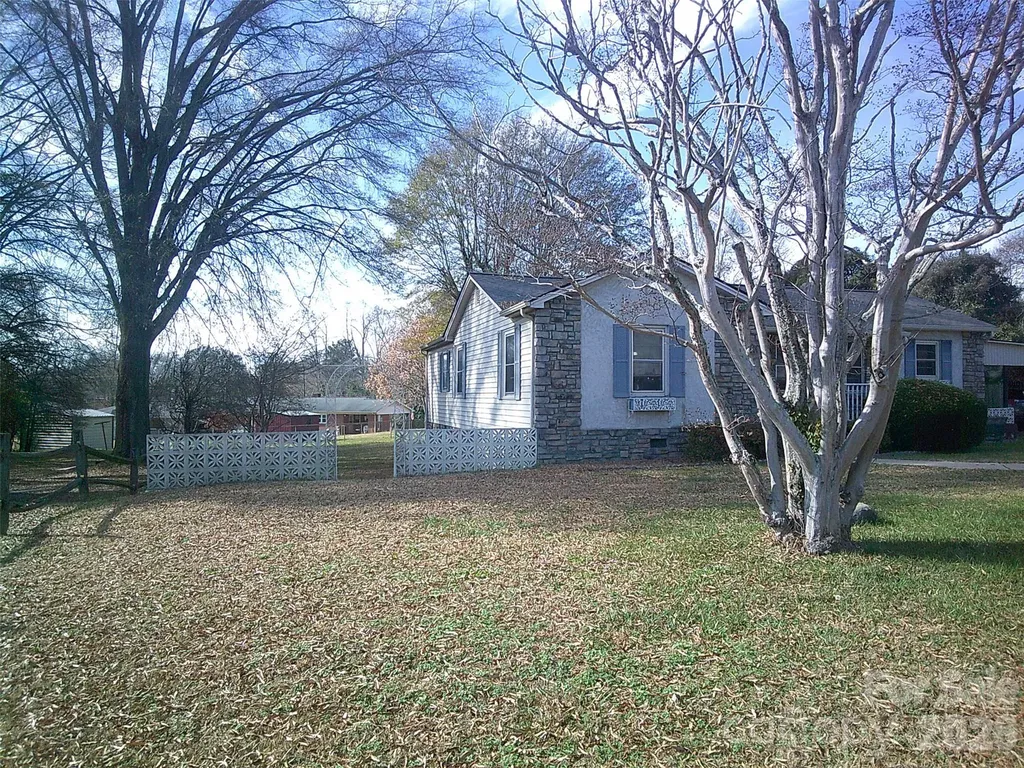 1303 W Dixon Boulevard Shelby NC 28152