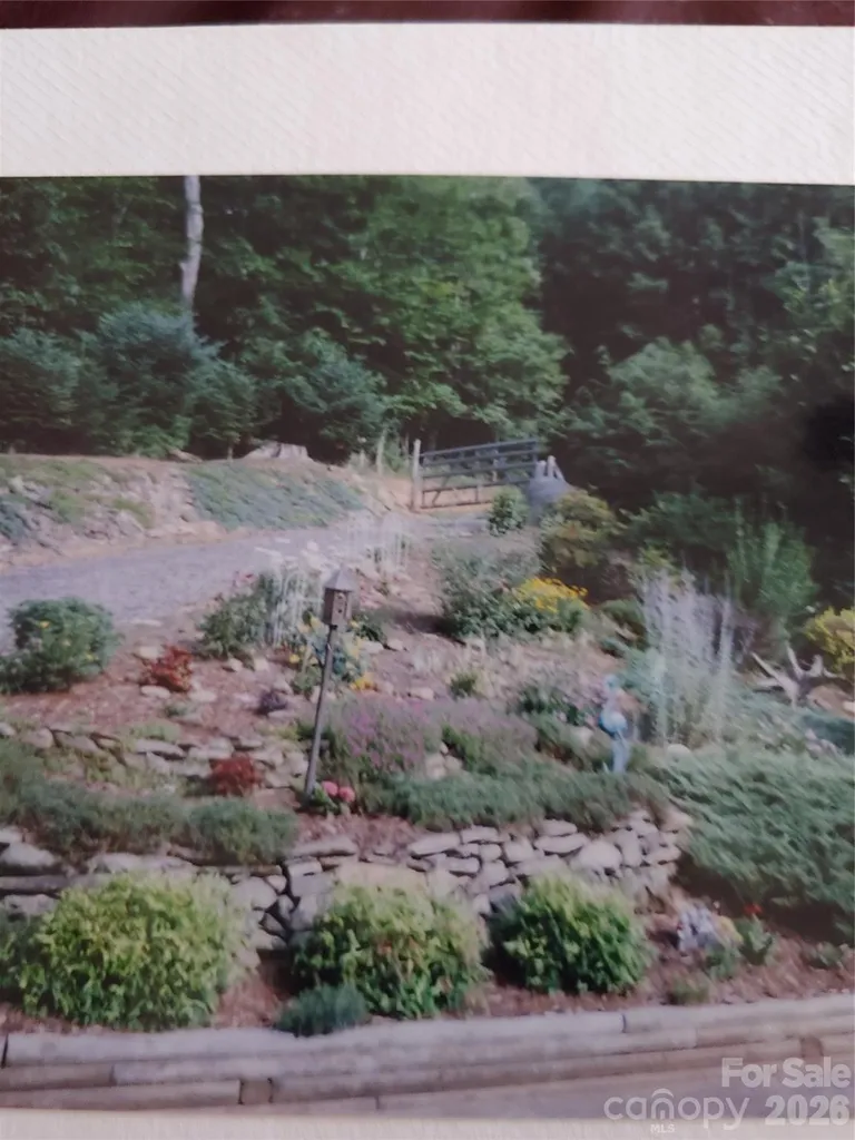 707 Lickskillet Road Burnsville NC 28714