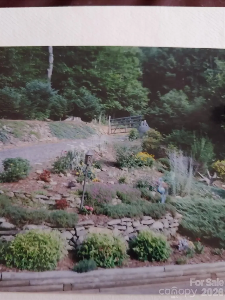 707 Lickskillet Road Burnsville NC 28714