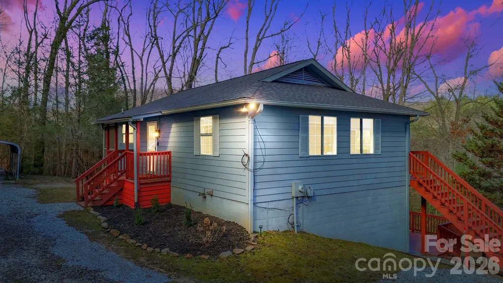 124 Flat Creek Drive Lake Toxaway NC 28747