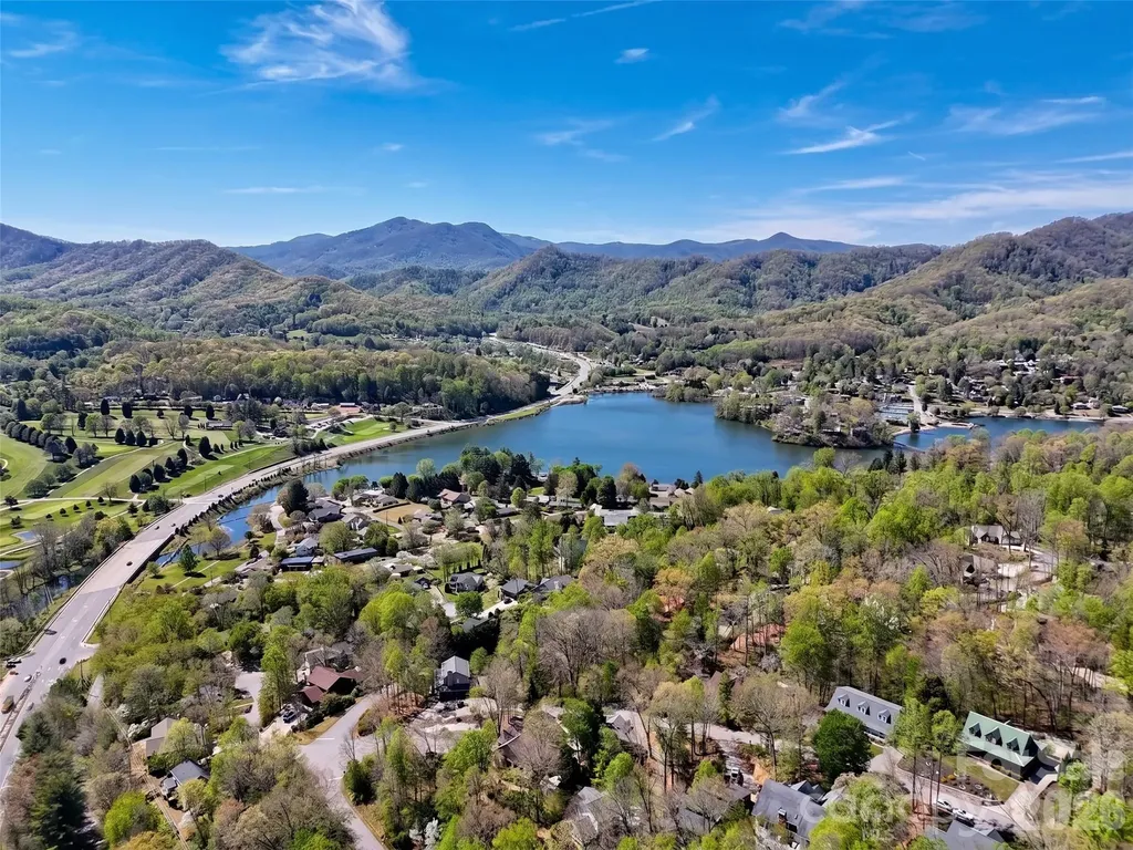 48 Hoosier Court Lake Junaluska NC 28745