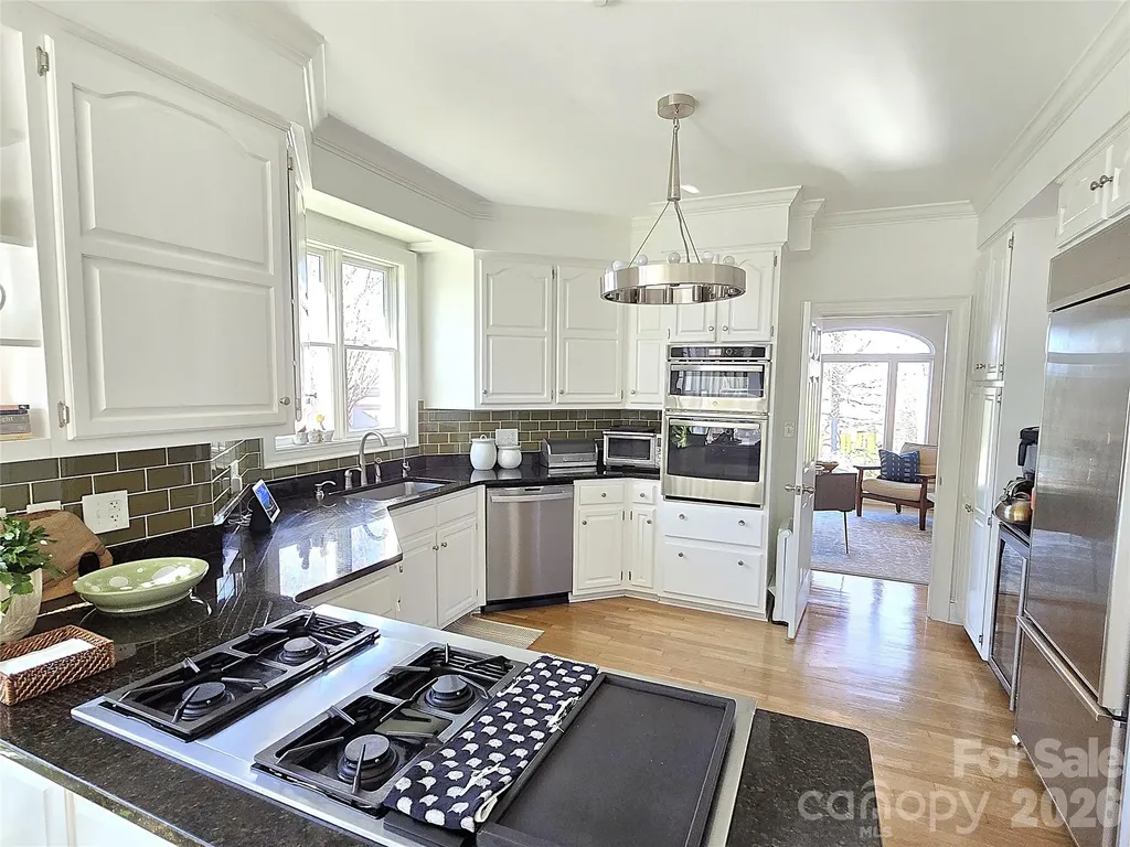 40 Shipwatch Drive Hickory NC 28601
