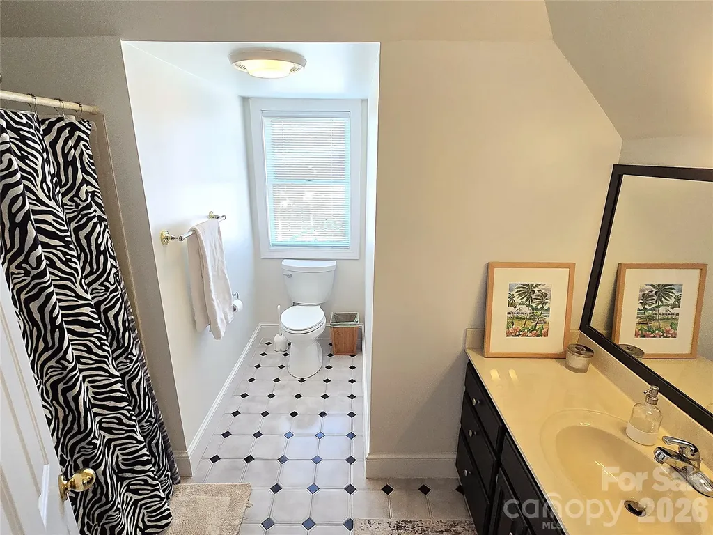 40 Shipwatch Drive Hickory NC 28601