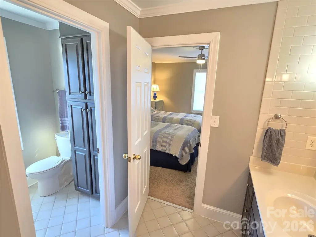 40 Shipwatch Drive Hickory NC 28601