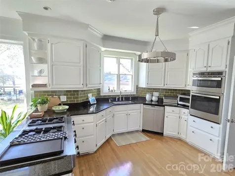 40 Shipwatch Drive Hickory NC 28601