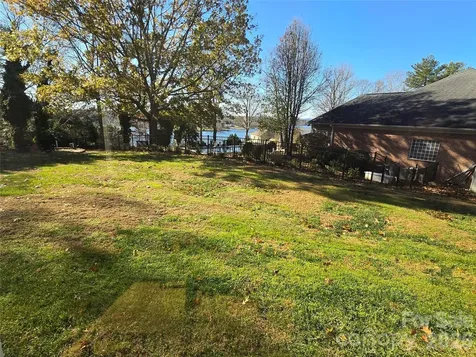 40 Shipwatch Drive Hickory NC 28601