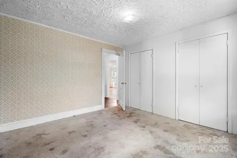 1606 Poplar Street NW Lenoir NC 28645