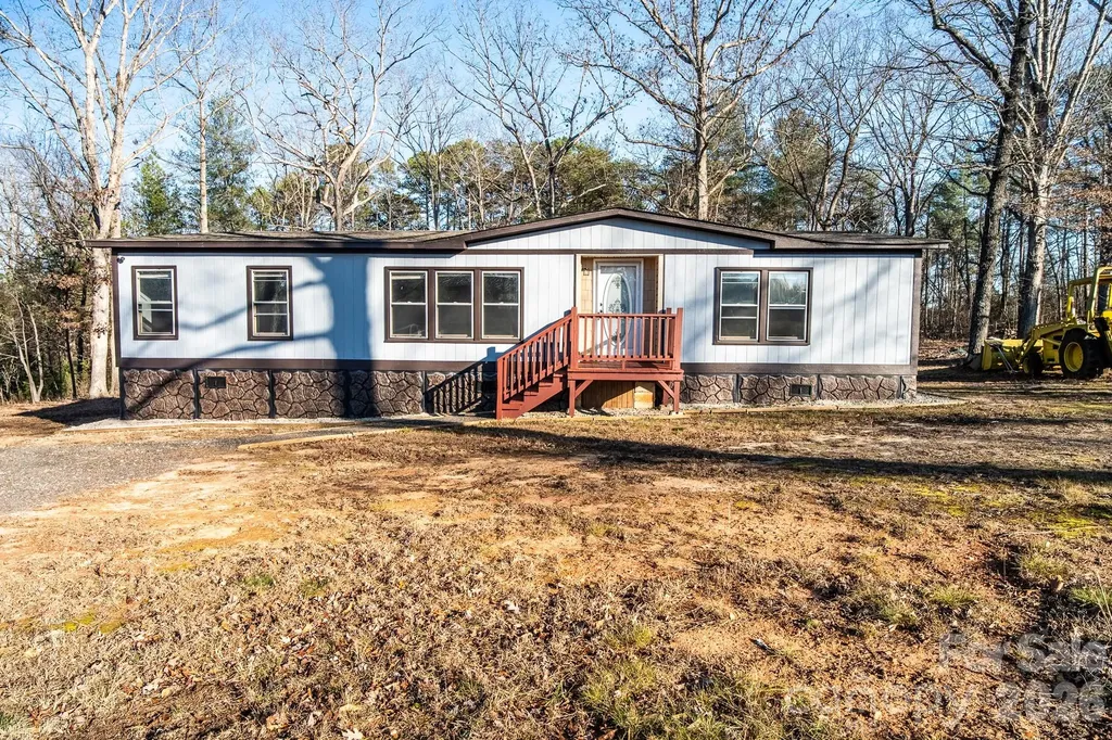 50 N Duncan Hill Lane Taylorsville NC 28681