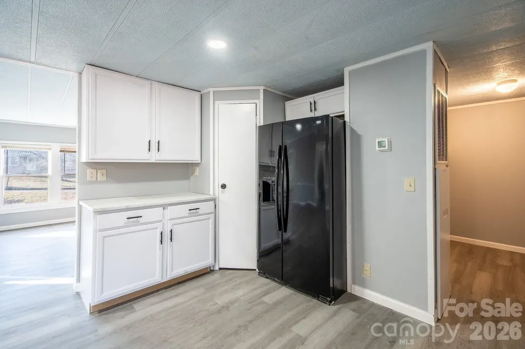 50 N Duncan Hill Lane Taylorsville NC 28681