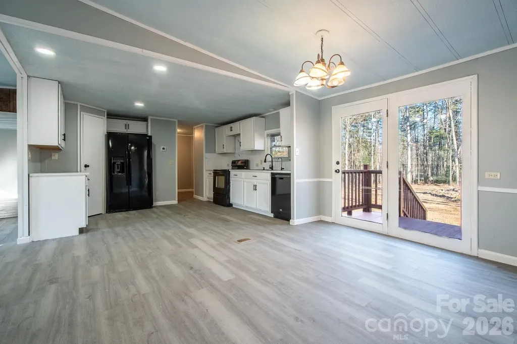 50 N Duncan Hill Lane Taylorsville NC 28681