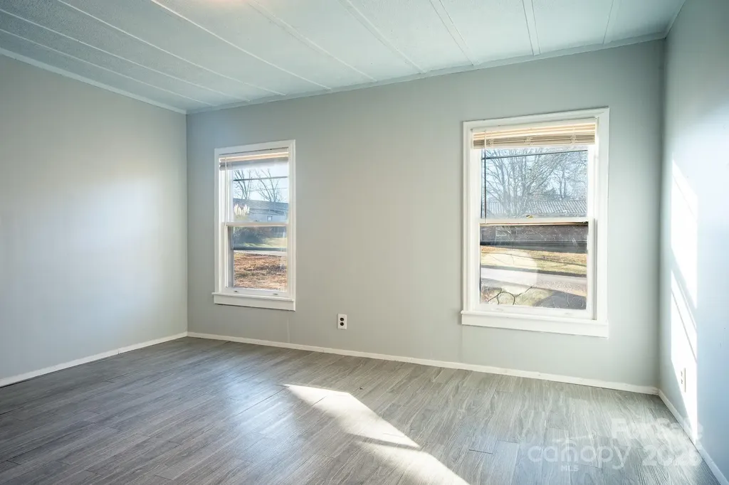 50 N Duncan Hill Lane Taylorsville NC 28681