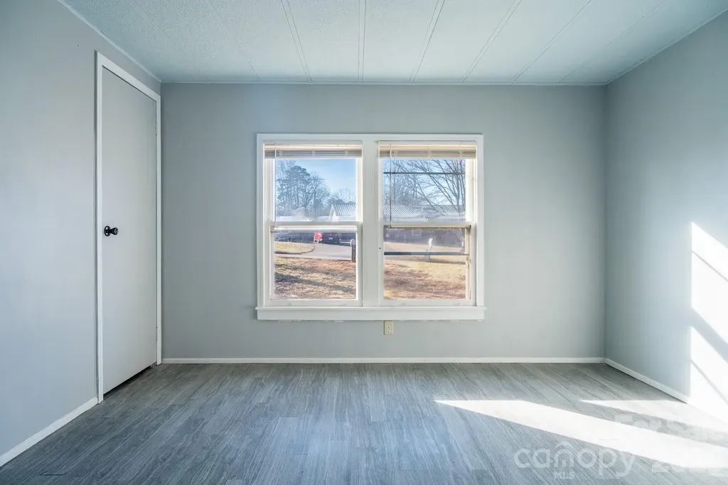 50 N Duncan Hill Lane Taylorsville NC 28681