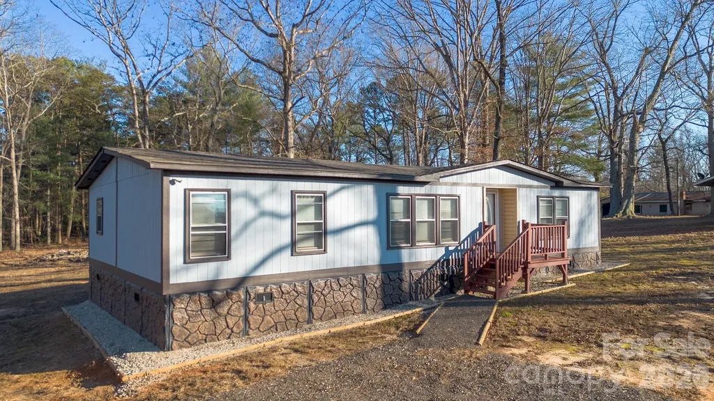 50 N Duncan Hill Lane Taylorsville NC 28681