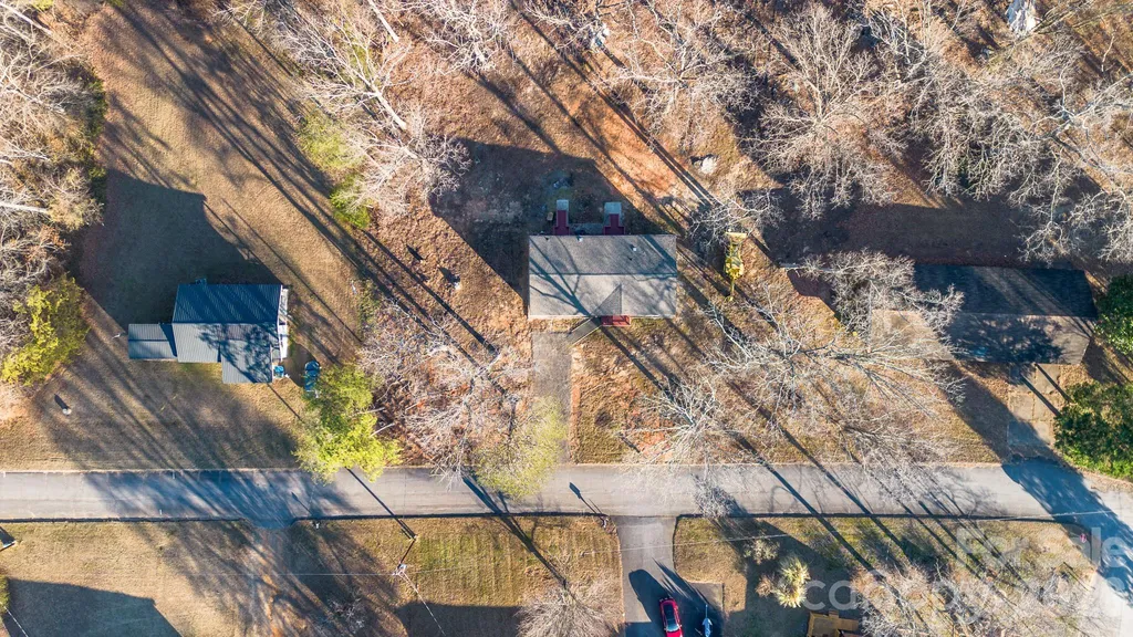 50 N Duncan Hill Lane Taylorsville NC 28681