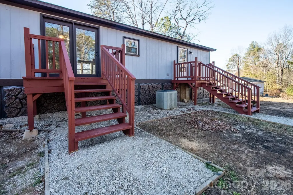 50 N Duncan Hill Lane Taylorsville NC 28681