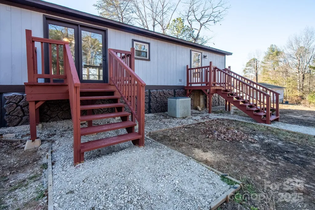 50 N Duncan Hill Lane Taylorsville NC 28681