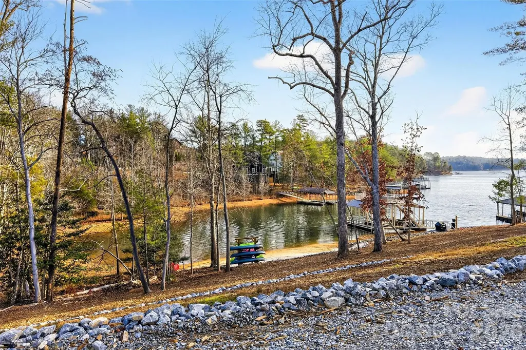 183 Crest View Drive NE Nebo NC 28761