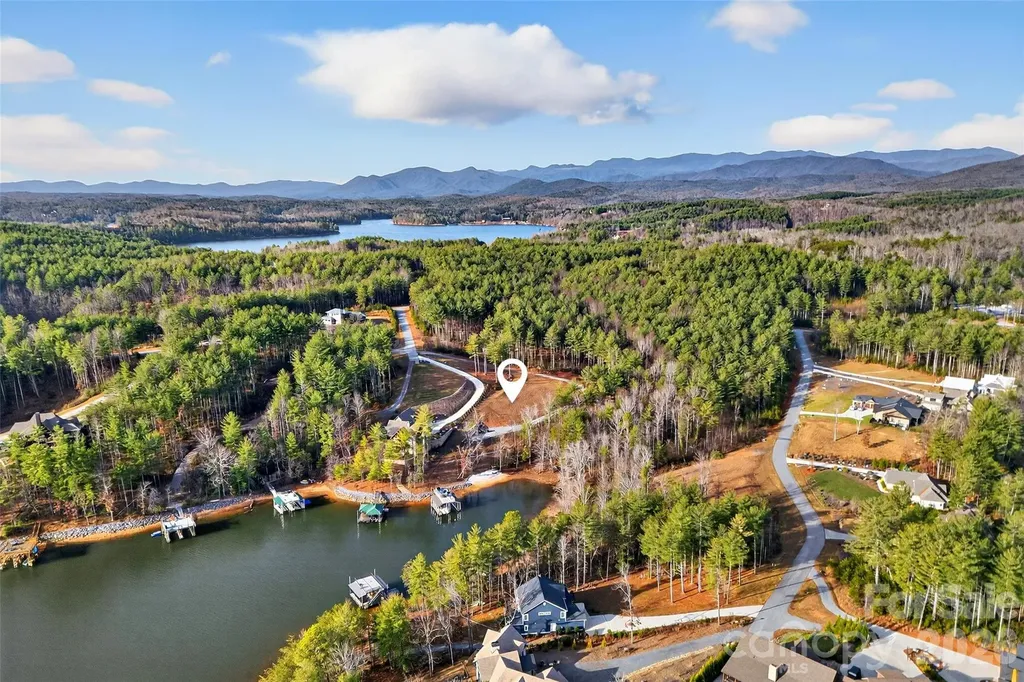 183 Crest View Drive NE Nebo NC 28761