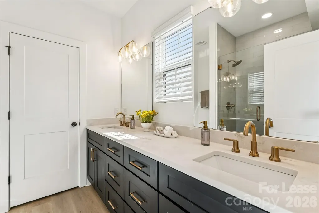 5011 Grayton Alley Charlotte NC 28206