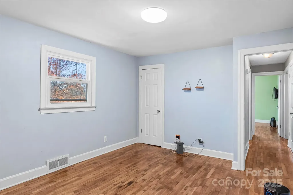 133 South Street Elkin NC 28621