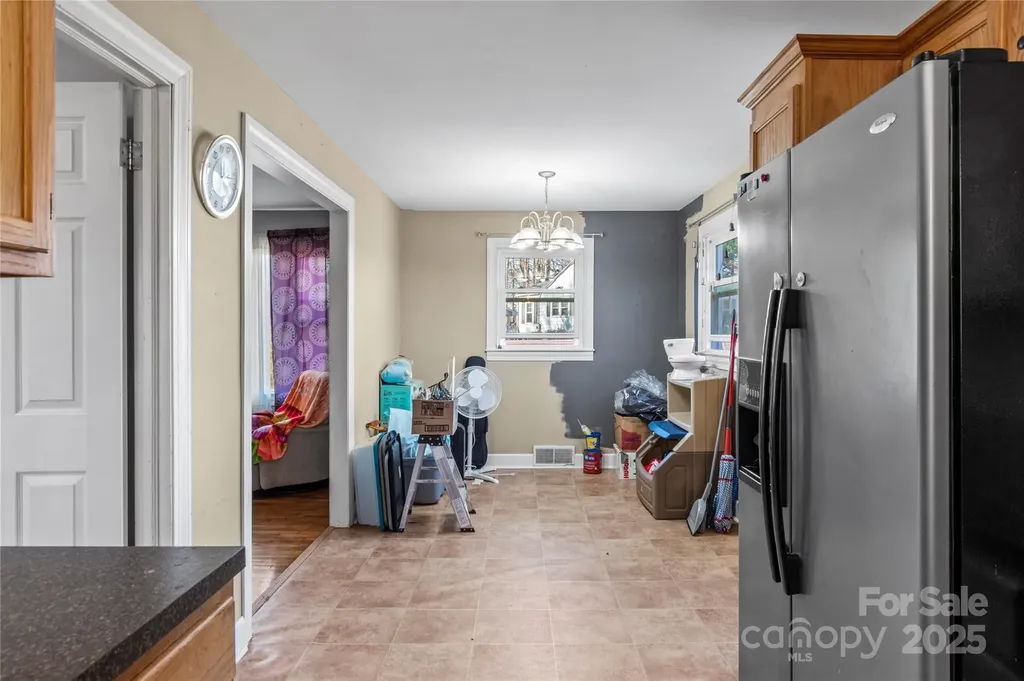 133 South Street Elkin NC 28621