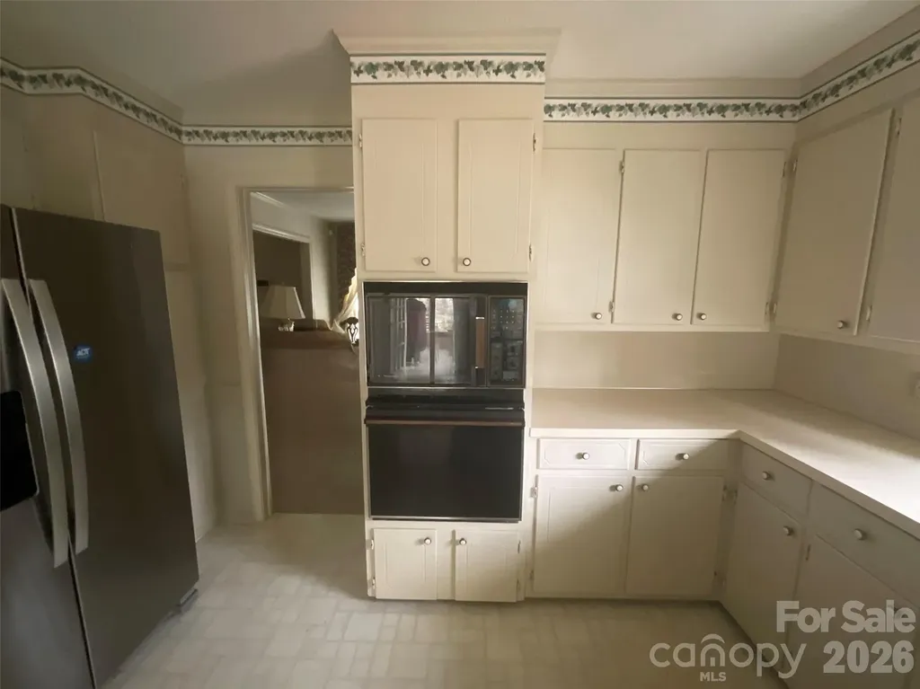 822 Westminster Circle SW Lenoir NC 28645
