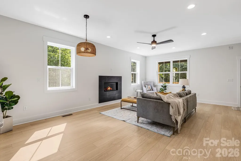133 Appalachian Way Asheville NC 28806