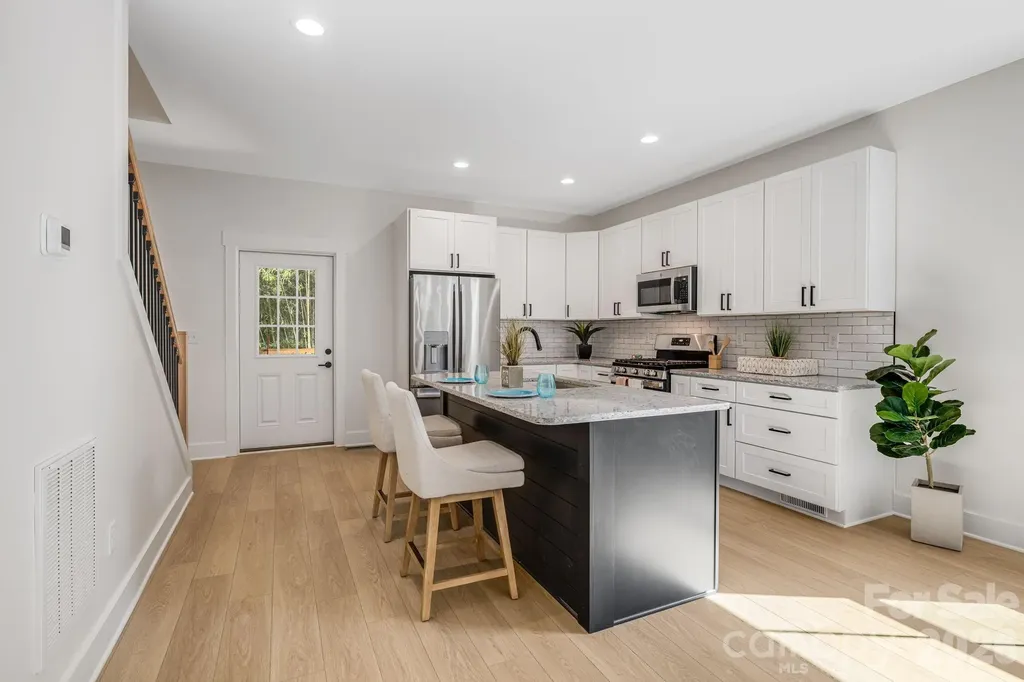 133 Appalachian Way Asheville NC 28806