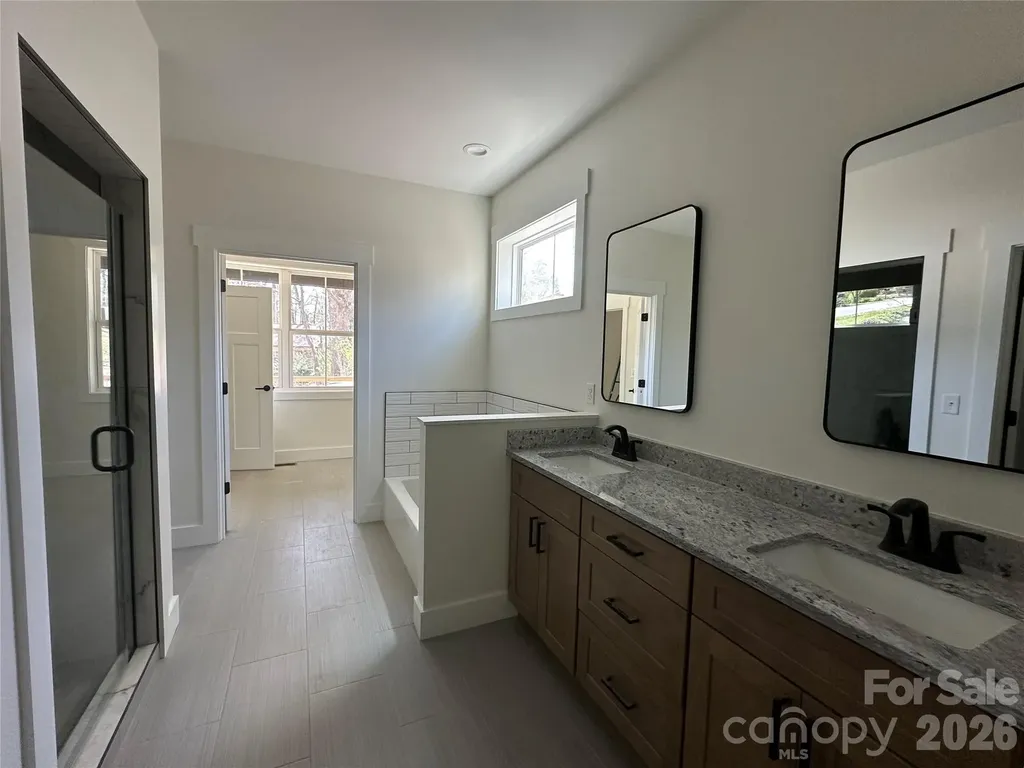 133 Appalachian Way Asheville NC 28806