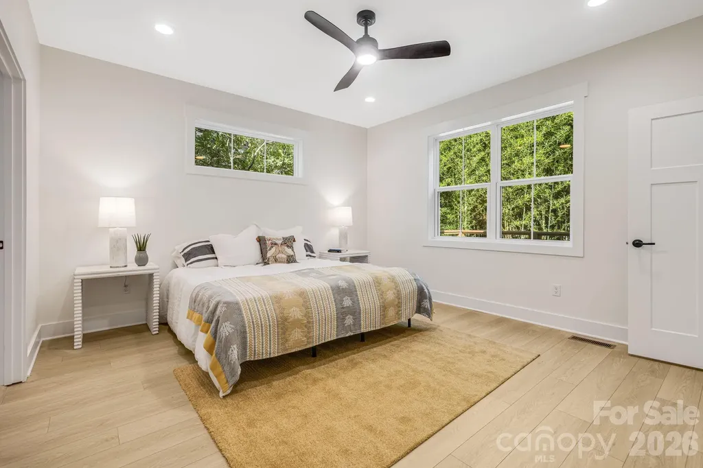 133 Appalachian Way Asheville NC 28806