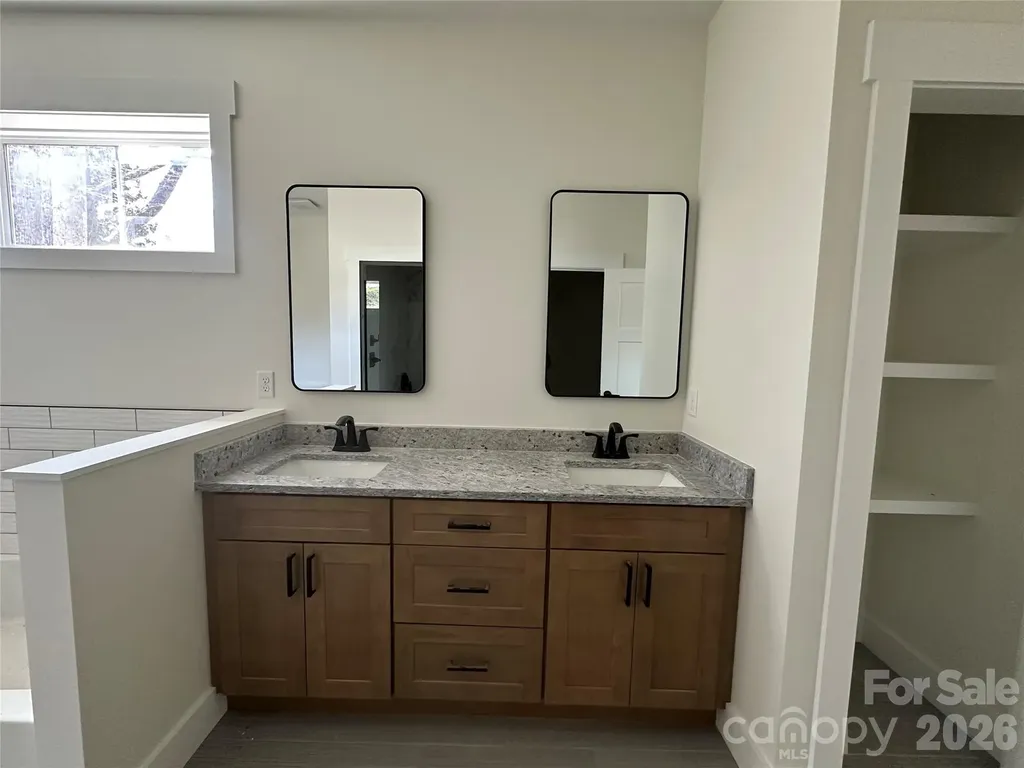 133 Appalachian Way Asheville NC 28806