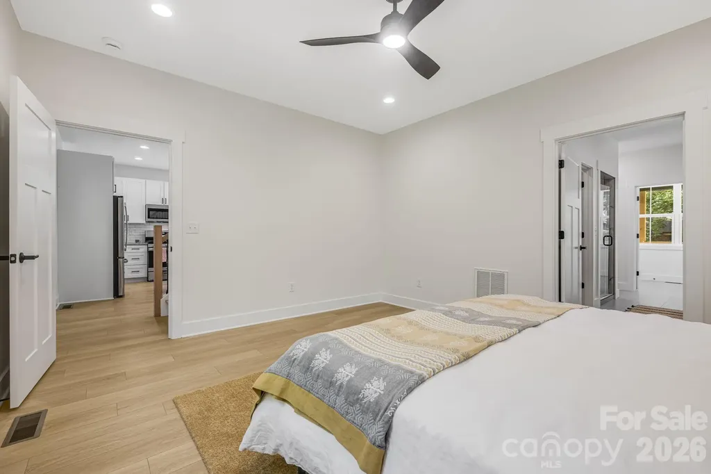 133 Appalachian Way Asheville NC 28806